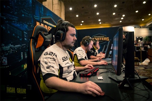 卡诺贡献了 卡诺贡献了