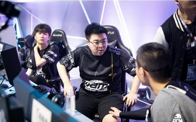 不禁让人联 不禁让人联