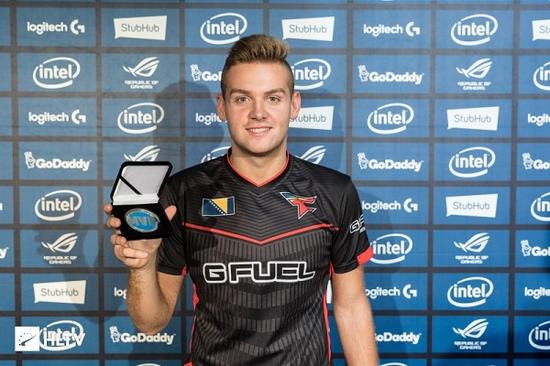 对太阳的某 对太阳的某