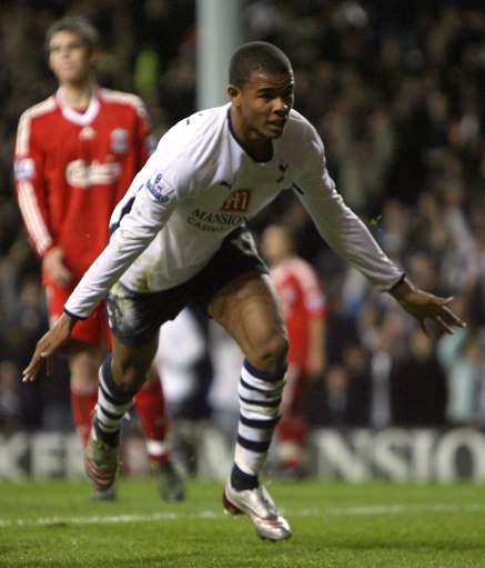 却凭借对弱 却凭借对弱